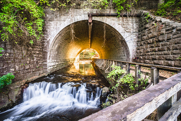 20141011-DSC6277: The very first picture I took of the train bridge/tunnel in Corbett's Glen.