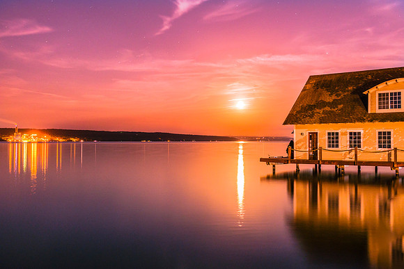 20170610-JAH03226: Blood Moon over Cayuga Lake NY (yes, that's the Moon!)