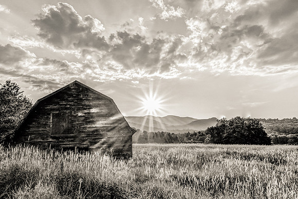 20140809-DSC2991: The old barn, now demolished, in Keene Valley, Adirondacks NY.