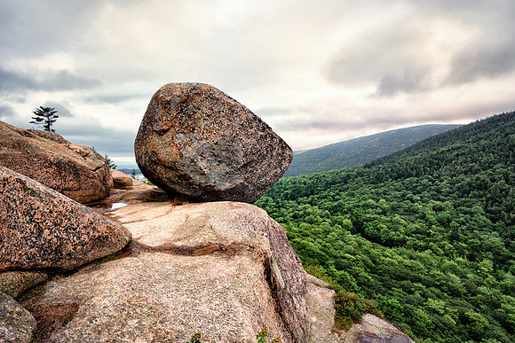 20170819-JAH05673: Bubble Rock in Acadia National Park, Maine