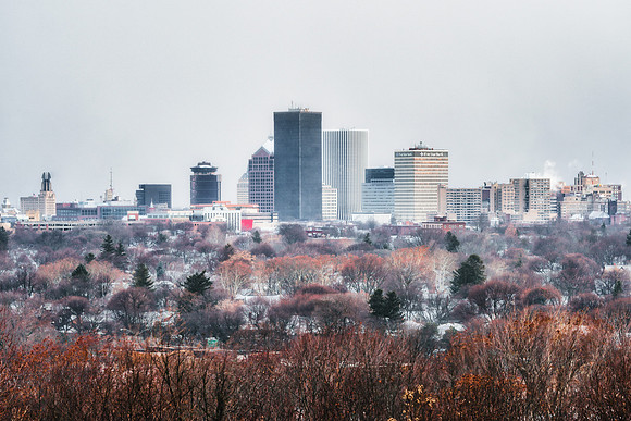 20190109-JAH06355: Winter weather about to descend on Rochester NY from Cobbs Hill.