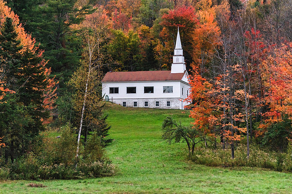 20191004-JAH01066: A church in the quiet town of Indian Lake, Adirondacks, NY.