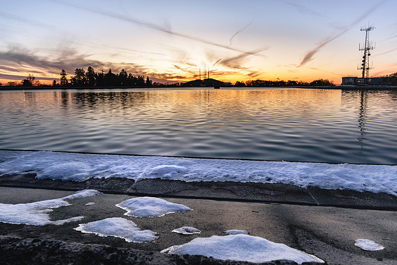 20191116-JAH02629: Mid November at Cobbs Hill Reservoir in Rochester, New York.