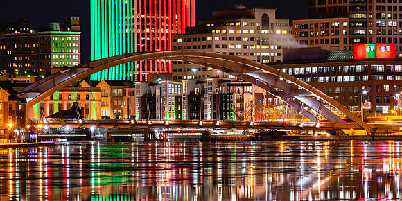 20191220-JAH02706Holiday colors across the city of Rochester, NY.