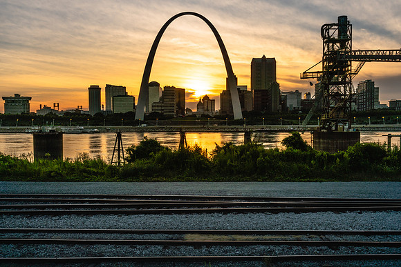 20200816-JAH06631:  Gateway Arch, St. Louis Missouri.