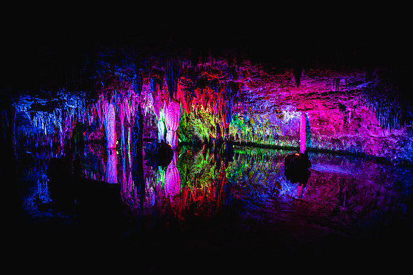 20200817-JAH06783: Meramec Caverns, Missouri.