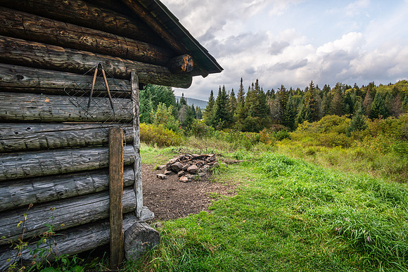 20200910-JAH09046: Cedar River (Carry) leanto