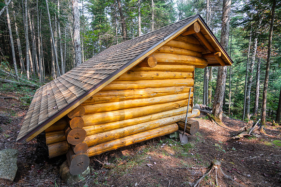20200915-JAH09268: Shiny new leanto just north of Duck Hole.